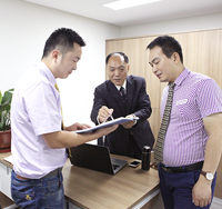 <b>智慧家居网站</b>